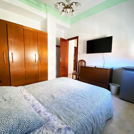 La Malvarrosa Beach Rooms In Shared Apartment Valencia Eksteriør bilde