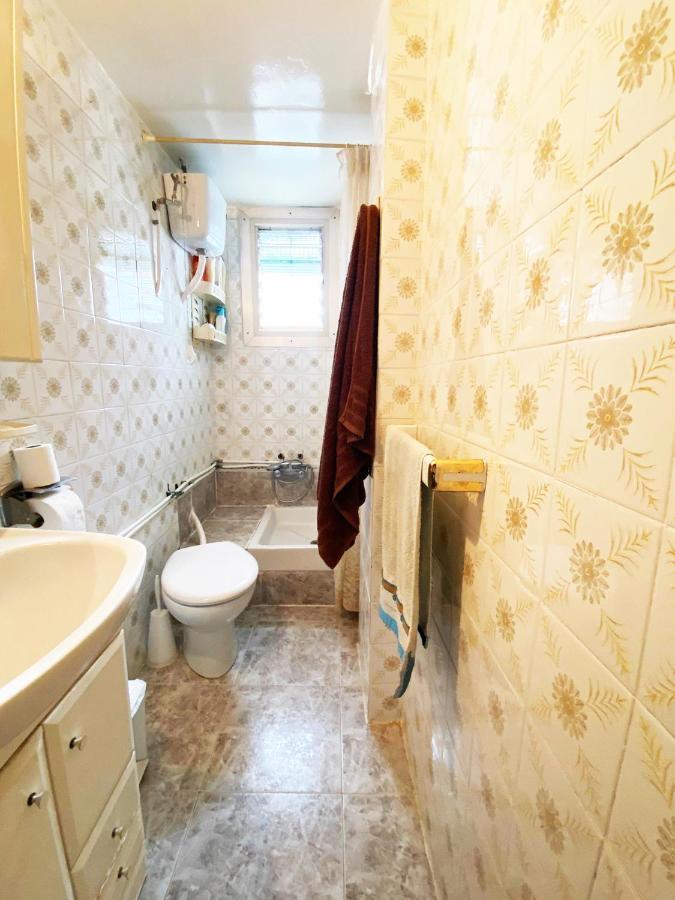 La Malvarrosa Beach Rooms In Shared Apartment Valencia Eksteriør bilde